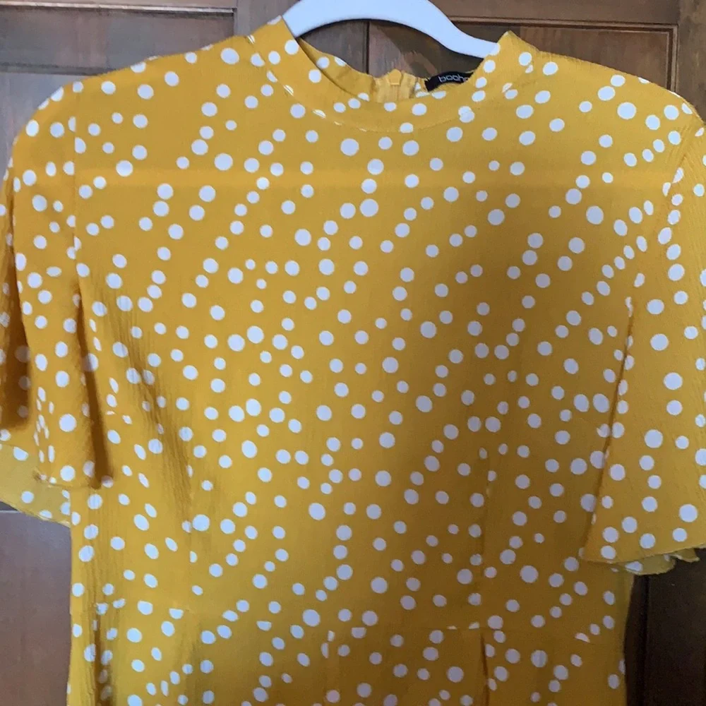 Boohoo Polka Dot Romper size 4 - Picture 2 of 3